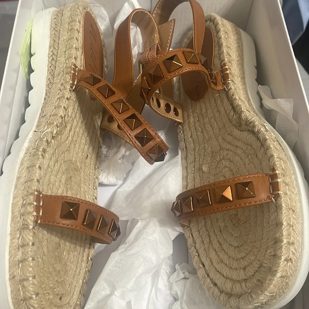 WILD PAIR Studded Espadrille wedge Sandals metallic cognac brown size 7.5 - Picture 15 of 16